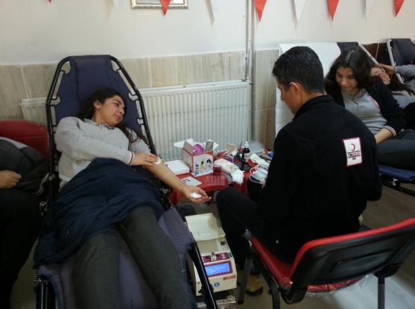 Okulumuzda Kızılay kan bağışı kampanyası düzenlendi.